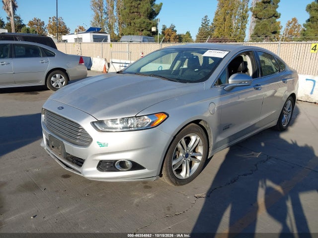 2015 Ford Fusion Energi Titanium მანქანა იყიდება აუქციონზე, vin: 3FA6P0SU5FR247499, აუქციონის ნომერი: 46354862