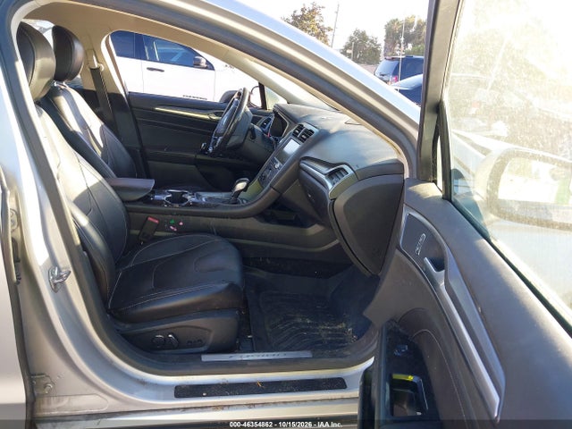 2015 Ford Fusion Energi Titanium მანქანა იყიდება აუქციონზე, vin: 3FA6P0SU5FR247499, აუქციონის ნომერი: 46354862
