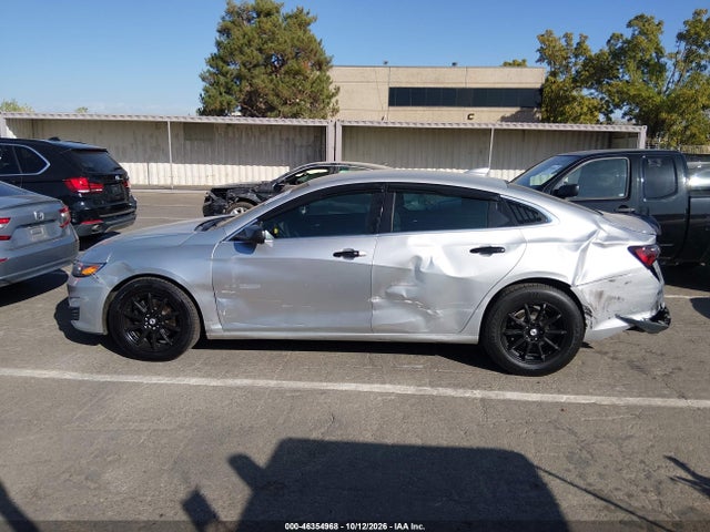 1G1ZD5ST3KF170765 Chevrolet MALIBU LT
