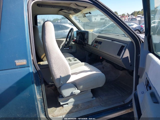 Продажа на аукционе авто 1994 Chevrolet Blazer K1500, vin: 1GNEK18K8RJ442695, номер лота: 46355209