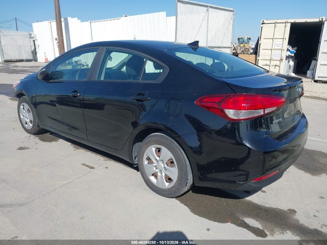 KIA FORTE LX 2017 3KPFK4A75HE117132 Image 3