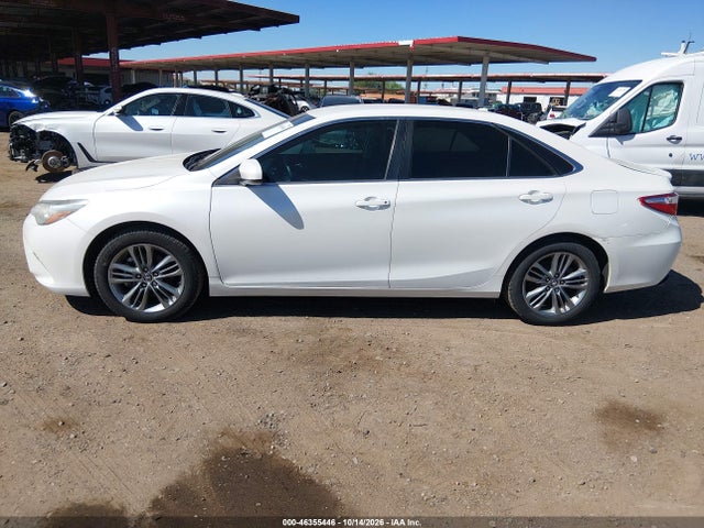 46355446 :رقم المزاد ، 4T1BF1FK5FU010168 vin ، 2015 Toyota Camry Se مزاد بيع