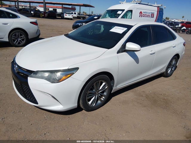 46355446 :رقم المزاد ، 4T1BF1FK5FU010168 vin ، 2015 Toyota Camry Se مزاد بيع