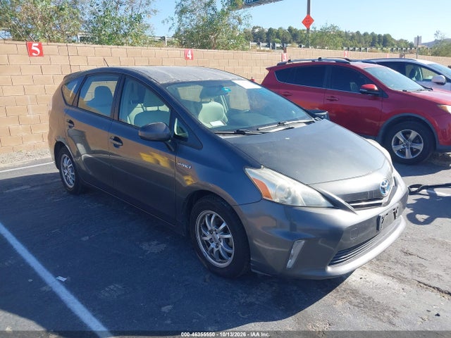 2013 Toyota Prius V Three მანქანა იყიდება აუქციონზე, vin: JTDZN3EU1D3260031, აუქციონის ნომერი: 46355550