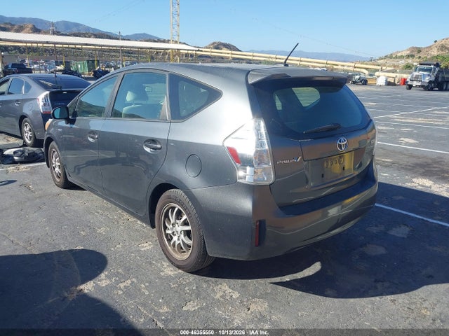 2013 Toyota Prius V Three მანქანა იყიდება აუქციონზე, vin: JTDZN3EU1D3260031, აუქციონის ნომერი: 46355550