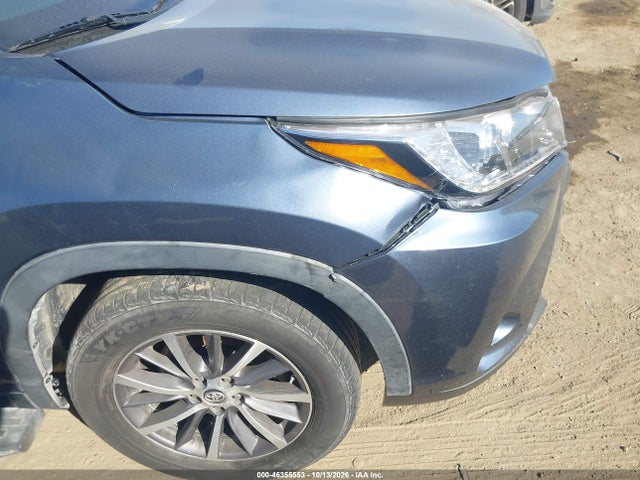 5TDKZRFH9HS510677 Toyota Highlander Xle