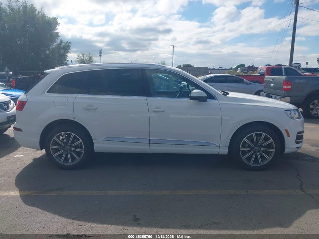 Audi Q7 3.0t Premium 2018 WA1VAAF72JD023071 Image 13