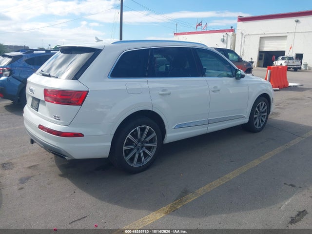 Audi Q7 3.0t Premium 2018 WA1VAAF72JD023071 Image 4