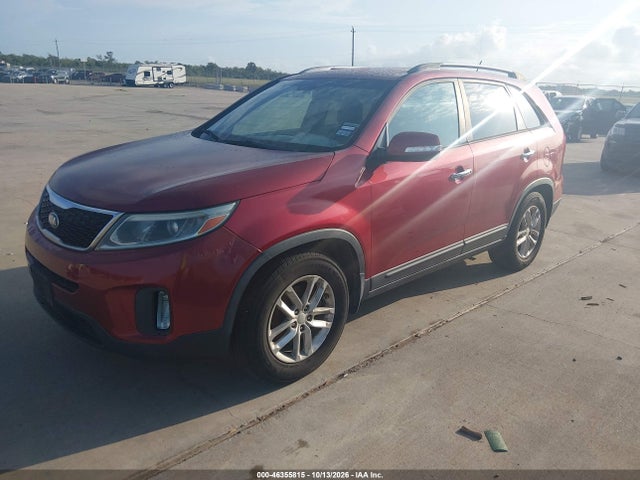 KIA SORENTO LX 2015 5XYKT3A67FG644666 Image 2