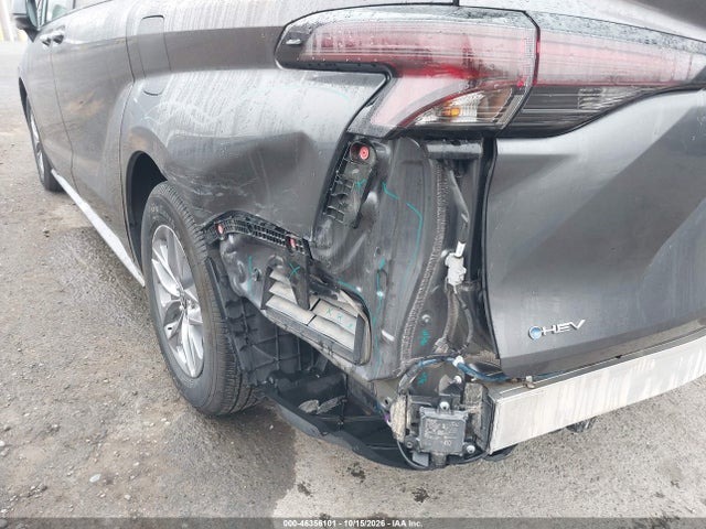 5TDYRKEC2SS259967 Toyota Sienna Xle/xle 8 Passenger
