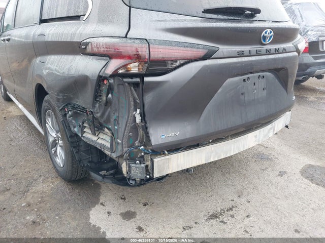5TDYRKEC2SS259967 Toyota Sienna Xle/xle 8 Passenger