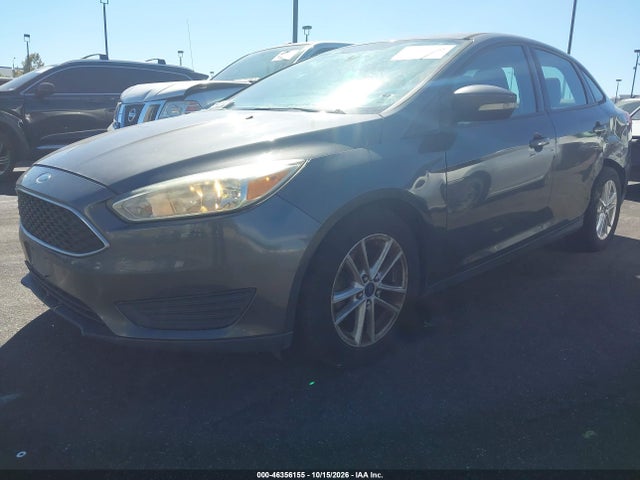 Ford FOCUS SE 2015 1FADP3F23FL301544 Image 2