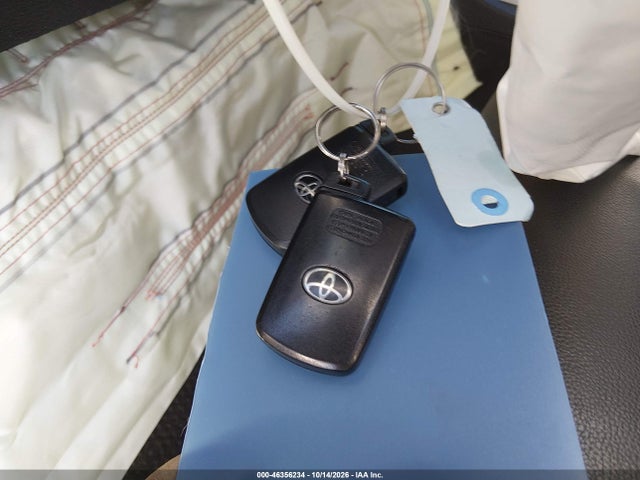 Продажа на аукционе авто 2014 Toyota Corolla Le Premium, vin: 5YFBURHEXEP039743, номер лота: 46356234