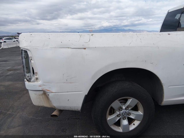 Продажа на аукционе авто 2015 Ram 1500 Tradesman, vin: 3C6JR6DT3FG621746, номер лота: 46356242