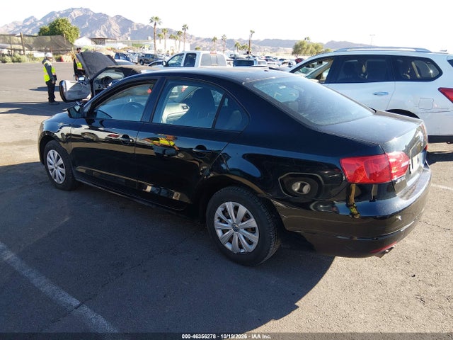 2011 Volkswagen Jetta 2.0l S მანქანა იყიდება აუქციონზე, vin: 3VW2K7AJ7BM300408, აუქციონის ნომერი: 46356278