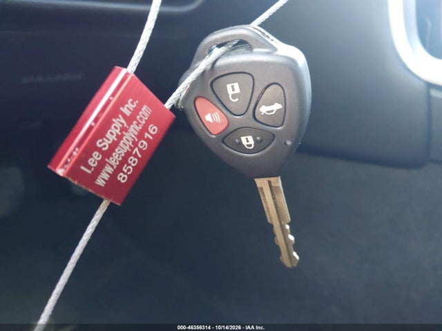 46356314 :رقم المزاد ، 4T1BF1FKXFU975057 vin ، 2015 Toyota Camry Se مزاد بيع