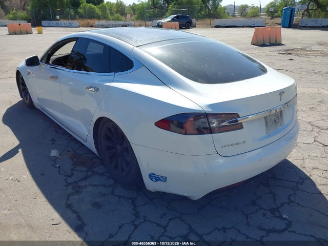 Tesla Model S 60d/70d/75d/85d/90d 2016 5YJSA1E2XGF140932 Image 3
