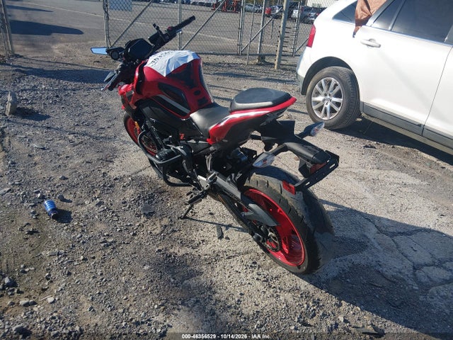 Kawasaki ZR900 2022 JKAZR2F1XNA041126 Image 3