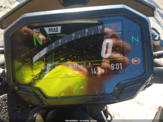 Kawasaki ZR900 2022 JKAZR2F1XNA041126 Image 7
