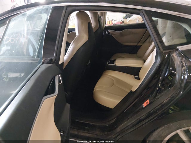 46356714 :رقم المزاد ، 5YJSA4H23FFP73221 vin ، 2015 Tesla Model S 70d/85d/p85d/p90d مزاد بيع