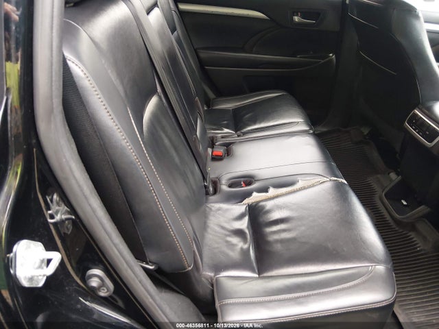 Продаж на аукціоні авто 2019 Toyota Highlander Xle, vin: 5TDJZRFH7KS621716, номер лоту: 46356811