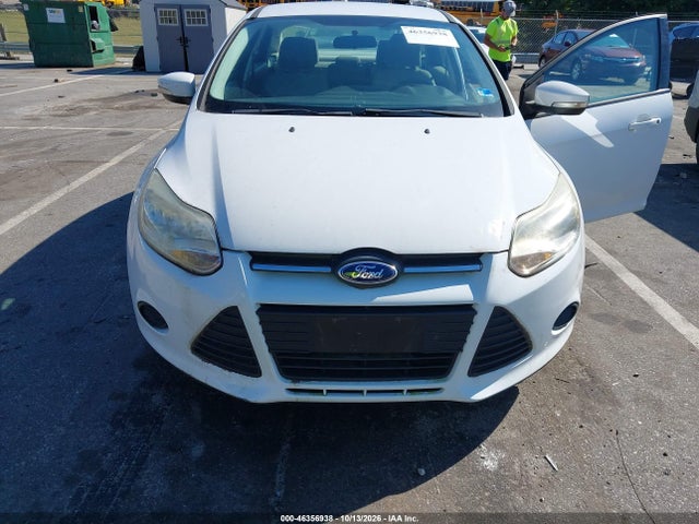 Продаж на аукціоні авто 2014 Ford Focus Se, vin: 1FADP3F27EL103225, номер лоту: 46356938