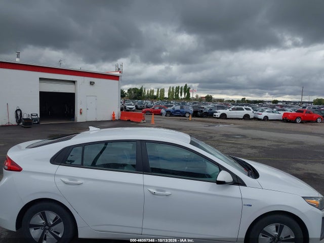 Продаж на аукціоні авто 2020 Hyundai Ioniq Hybrid Blue, vin: KMHC65LC7LU233431, номер лоту: 46357348