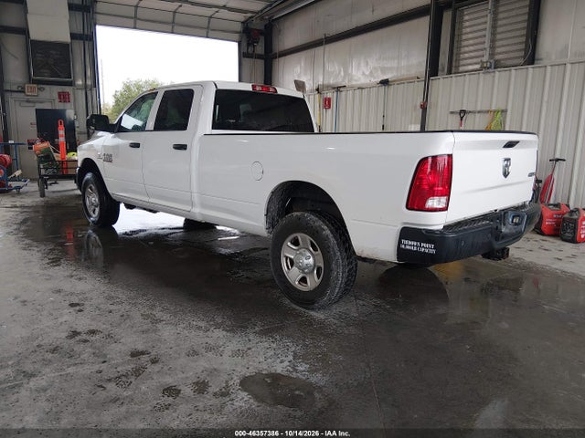 46357386 :رقم المزاد ، 3C63R3GL2HG710519 vin ، 2017 Ram 3500 Tradesman  4x4 8' Box مزاد بيع
