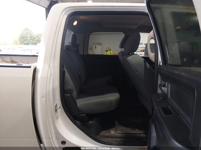 46357386 :رقم المزاد ، 3C63R3GL2HG710519 vin ، 2017 Ram 3500 Tradesman  4x4 8' Box مزاد بيع