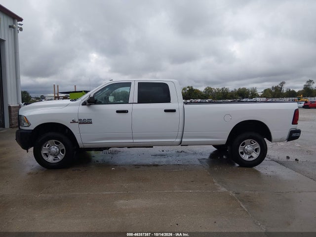 46357387 :رقم المزاد ، 3C63R3GL8HG710511 vin ، 2017 Ram 3500 Tradesman  4x4 8' Box مزاد بيع