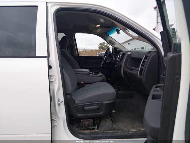 46357387 :رقم المزاد ، 3C63R3GL8HG710511 vin ، 2017 Ram 3500 Tradesman  4x4 8' Box مزاد بيع