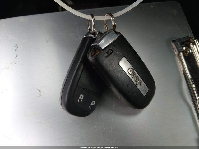 46357432 :رقم المزاد ، 1C4RJFAG4GC303410 vin ، 2016 Jeep Grand Cherokee Laredo مزاد بيع