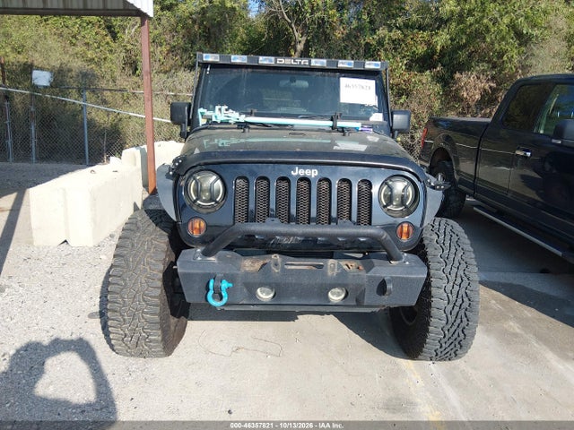 2011 Jeep Wrangler Unlimited 70th Anniversary მანქანა იყიდება აუქციონზე, vin: 1J4HA7H10BL610191, აუქციონის ნომერი: 46357821