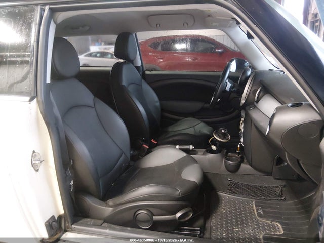 2009 Mini Cooper Clubman მანქანა იყიდება აუქციონზე, vin: WMWML33559TX34451, აუქციონის ნომერი: 46358006