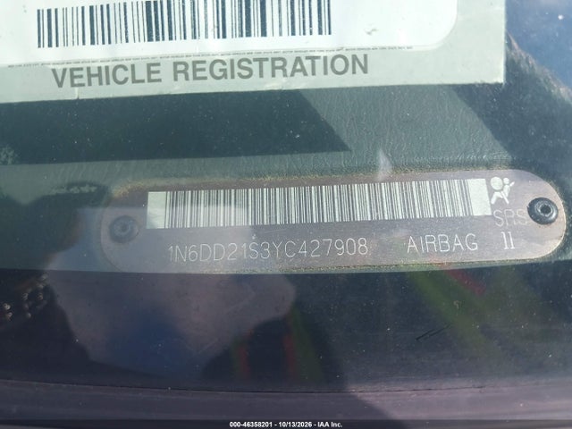 46358201 :رقم المزاد ، 1N6DD21S3YC427908 vin ، 2000 Nissan Frontier Xe مزاد بيع