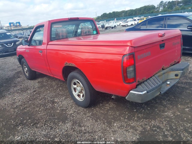 46358201 :رقم المزاد ، 1N6DD21S3YC427908 vin ، 2000 Nissan Frontier Xe مزاد بيع