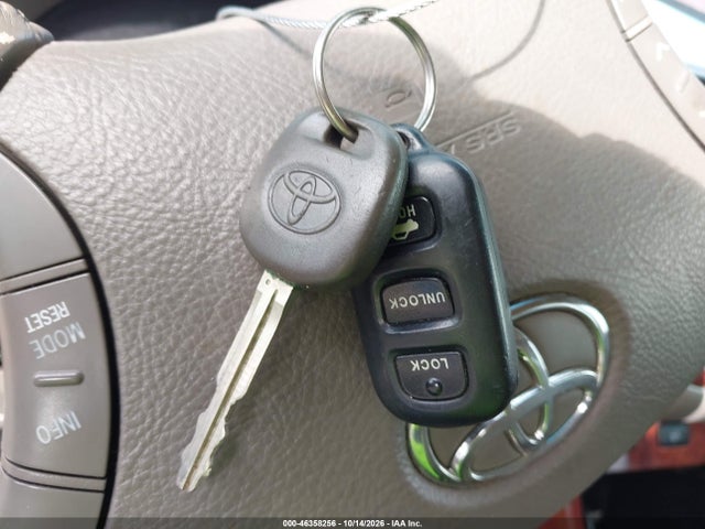 46358256 :رقم المزاد ، 4T1BF30K75U100716 vin ، 2005 Toyota Camry Xle V6 مزاد بيع