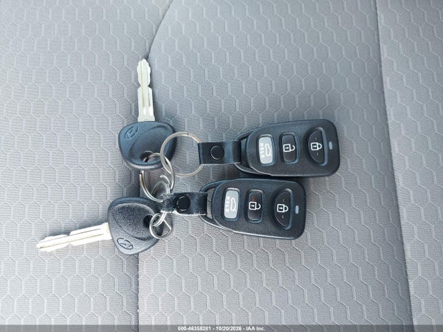 Hyundai ELANTRA SE 2020 5NPD74LF7LH609033 Image 11