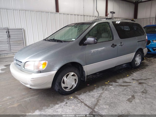 46358425 :رقم المزاد ، 4T3ZF13C3YU292218 vin ، 2000 Toyota Sienna Le/xle مزاد بيع