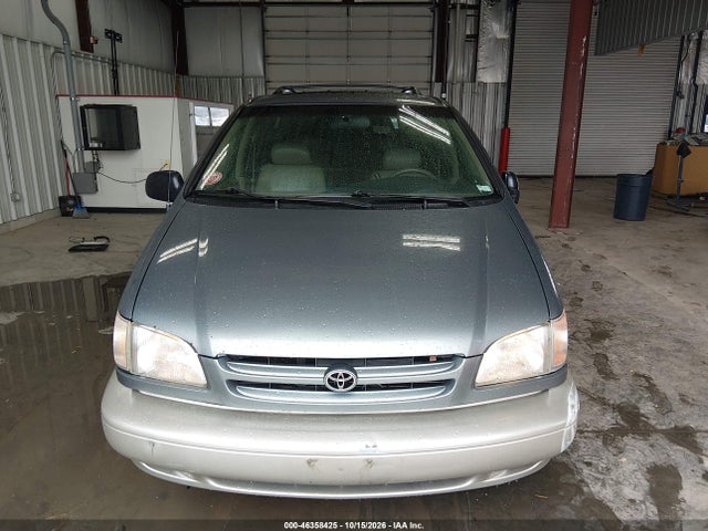 46358425 :رقم المزاد ، 4T3ZF13C3YU292218 vin ، 2000 Toyota Sienna Le/xle مزاد بيع