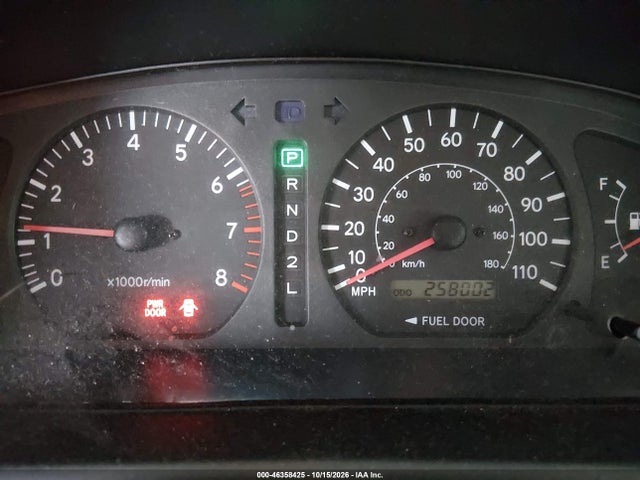 46358425 :رقم المزاد ، 4T3ZF13C3YU292218 vin ، 2000 Toyota Sienna Le/xle مزاد بيع