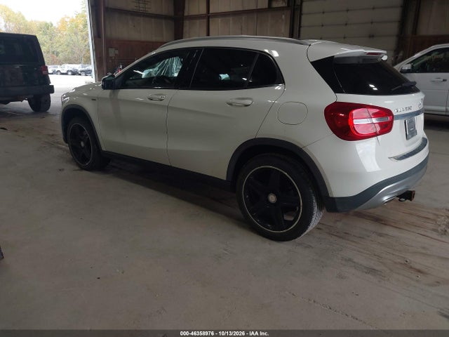 2015 Mercedes-benz Gla 250 4matic მანქანა იყიდება აუქციონზე, vin: WDCTG4GB9FJ038525, აუქციონის ნომერი: 46358976