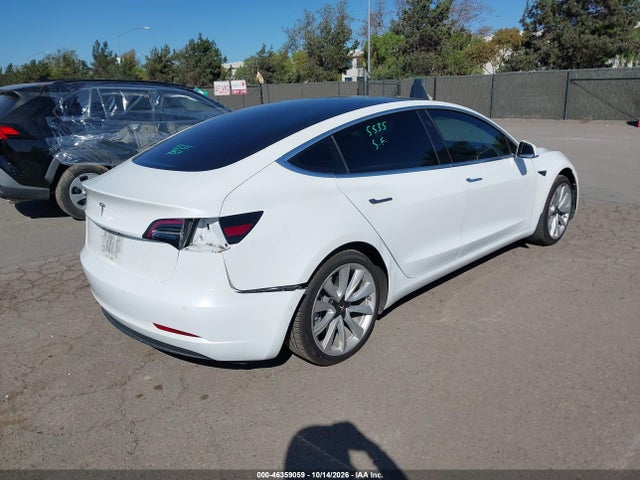 Продаж на аукціоні авто 2018 Tesla Model 3 Long Range/mid Range, vin: 5YJ3E1EA3JF025189, номер лоту: 46359059