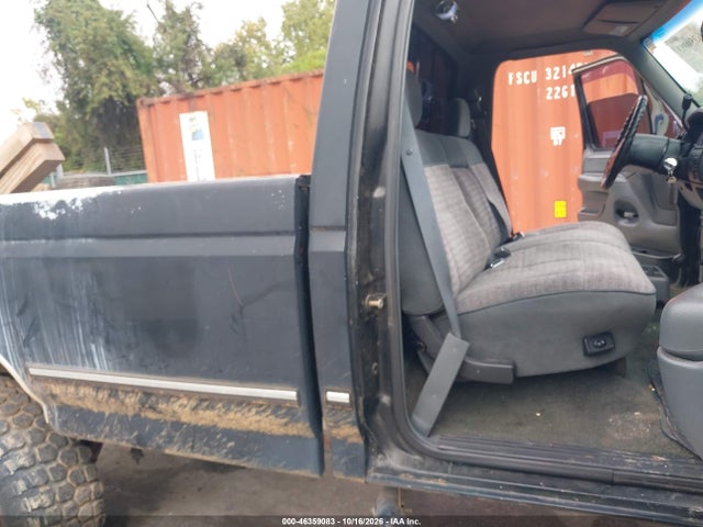 1992 Ford F350 მანქანა იყიდება აუქციონზე, vin: 1FTHF36G8NNA64420, აუქციონის ნომერი: 46359083
