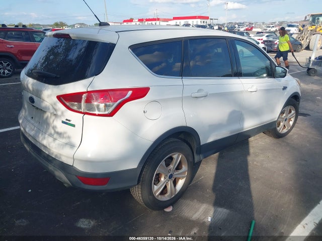 2015 Ford Escape Se მანქანა იყიდება აუქციონზე, vin: 1FMCU0GXXFUC42182, აუქციონის ნომერი: 46359120