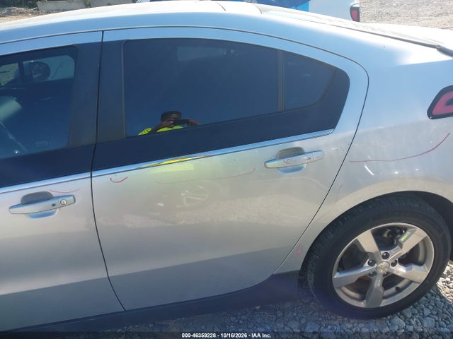 2013 Chevrolet Volt მანქანა იყიდება აუქციონზე, vin: 1G1RH6E4XDU102198, აუქციონის ნომერი: 46359228