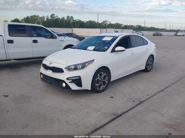 KIA Forte Lxs 2019 3KPF24AD3KE109544 Image 2