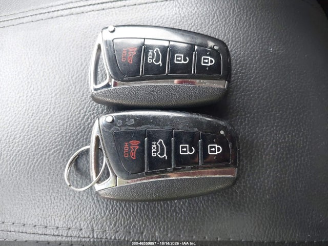 Продажа на аукционе авто 2017 Hyundai Santa Fe Sport 2.4l, vin: 5NMZUDLB8HH005782, номер лота: 46359857