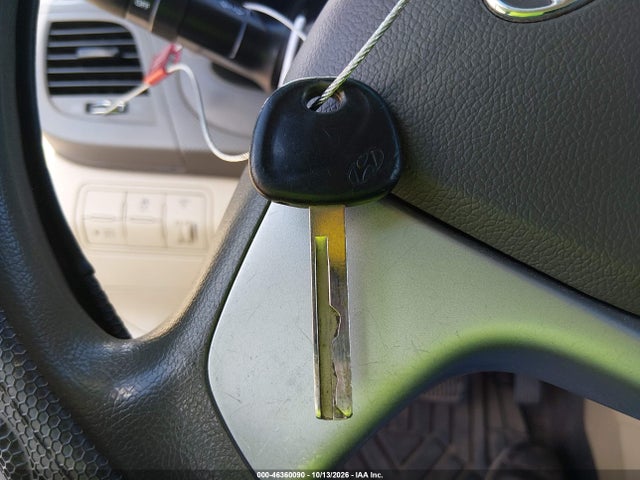 Продаж на аукціоні авто 2014 Hyundai Accent Gls, vin: KMHCT4AE2EU611942, номер лоту: 46360090