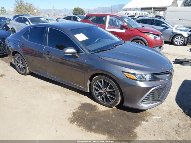 Toyota CAMRY LE 2022 4T1R11AK4NU661505 Image 1